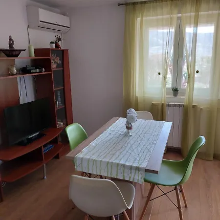 Apartmani Ana Cres Exterior photo