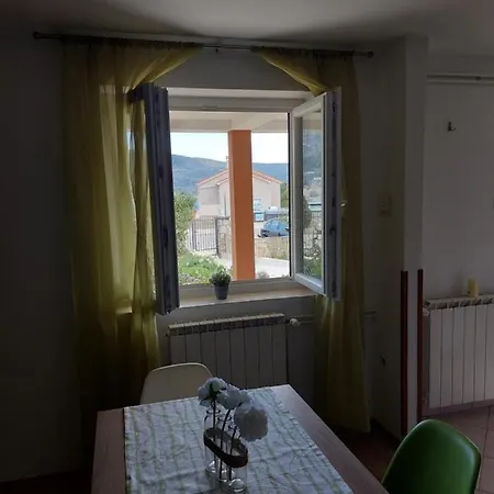 Apartmani Ana Cres Exterior photo