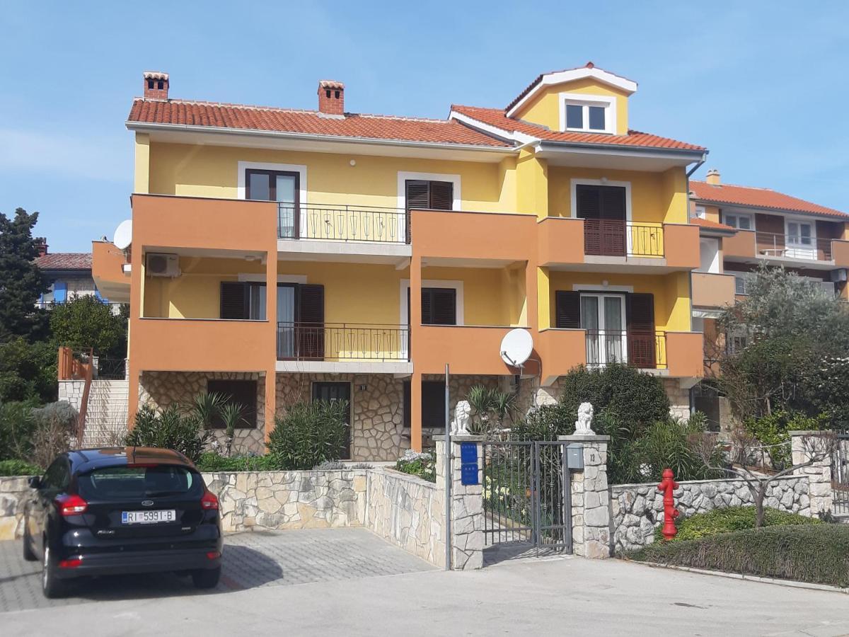 Ana Apartment