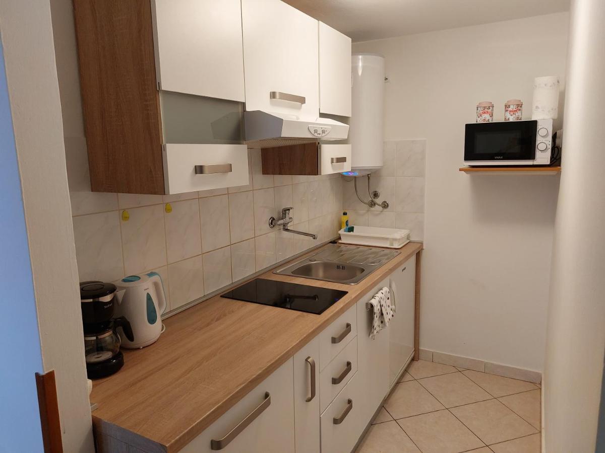 Ana Apartment Cres